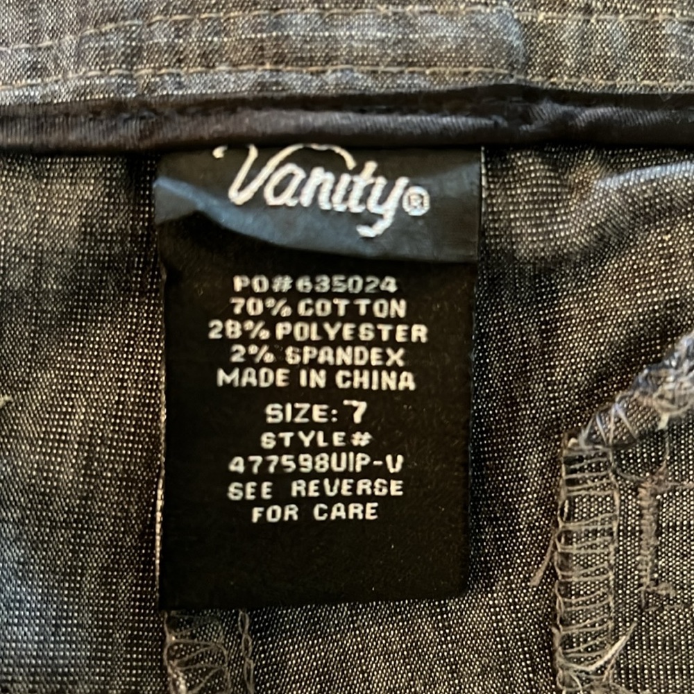 Vanity capris - Picture 4 of 4